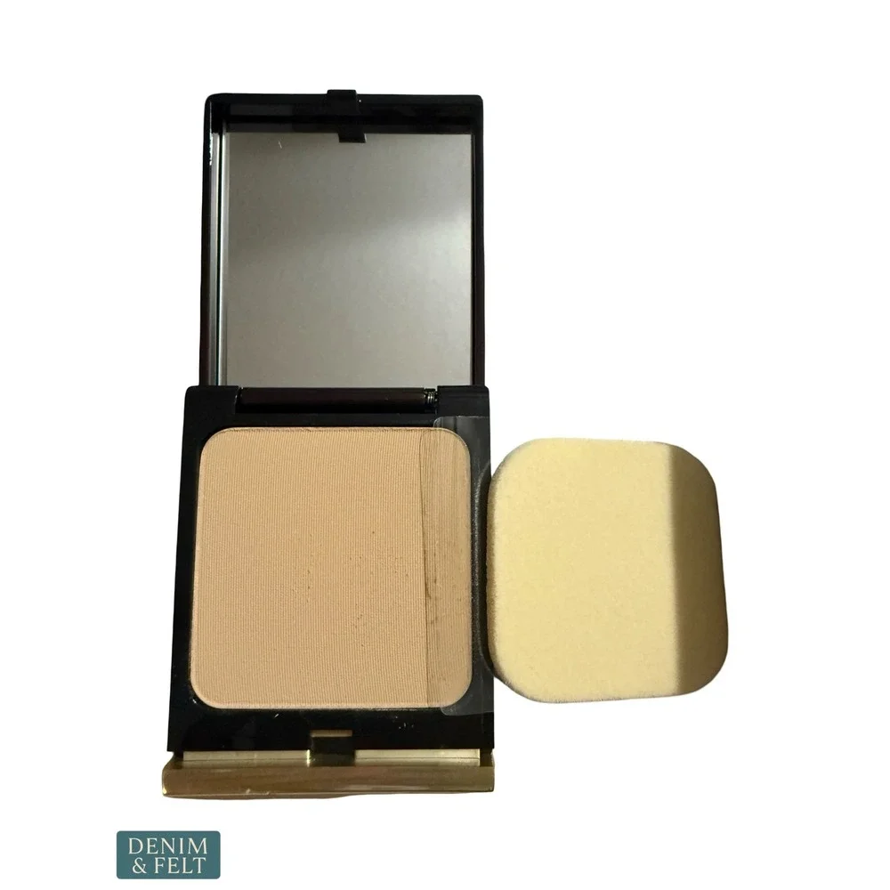 NEW Kevyn Aucoin The Sensual Skin Powder Foundation Light PF 04 Compact 0.32oz
